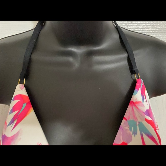 Victoria’s Secret PINK bikini top - Picture 3 of 8